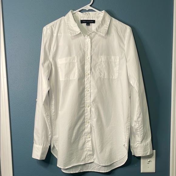 Tommy Hilfiger Other - Tommy Hilfiger NWOT White Casual Button Down Shirt Size Medium